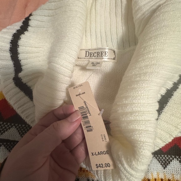 Decree Multicolor Patterned Cowl Neck Sweater - Picture 2 of 3